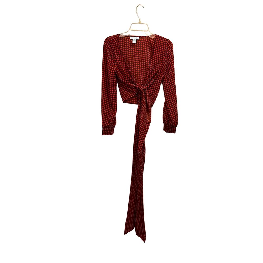 Urban Outfitters Red Checkered Belly Shirt Women’s Small